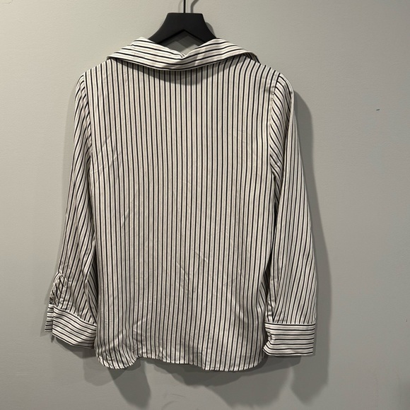 Zara Black and White Striped Blouse - Picture 3 of 4